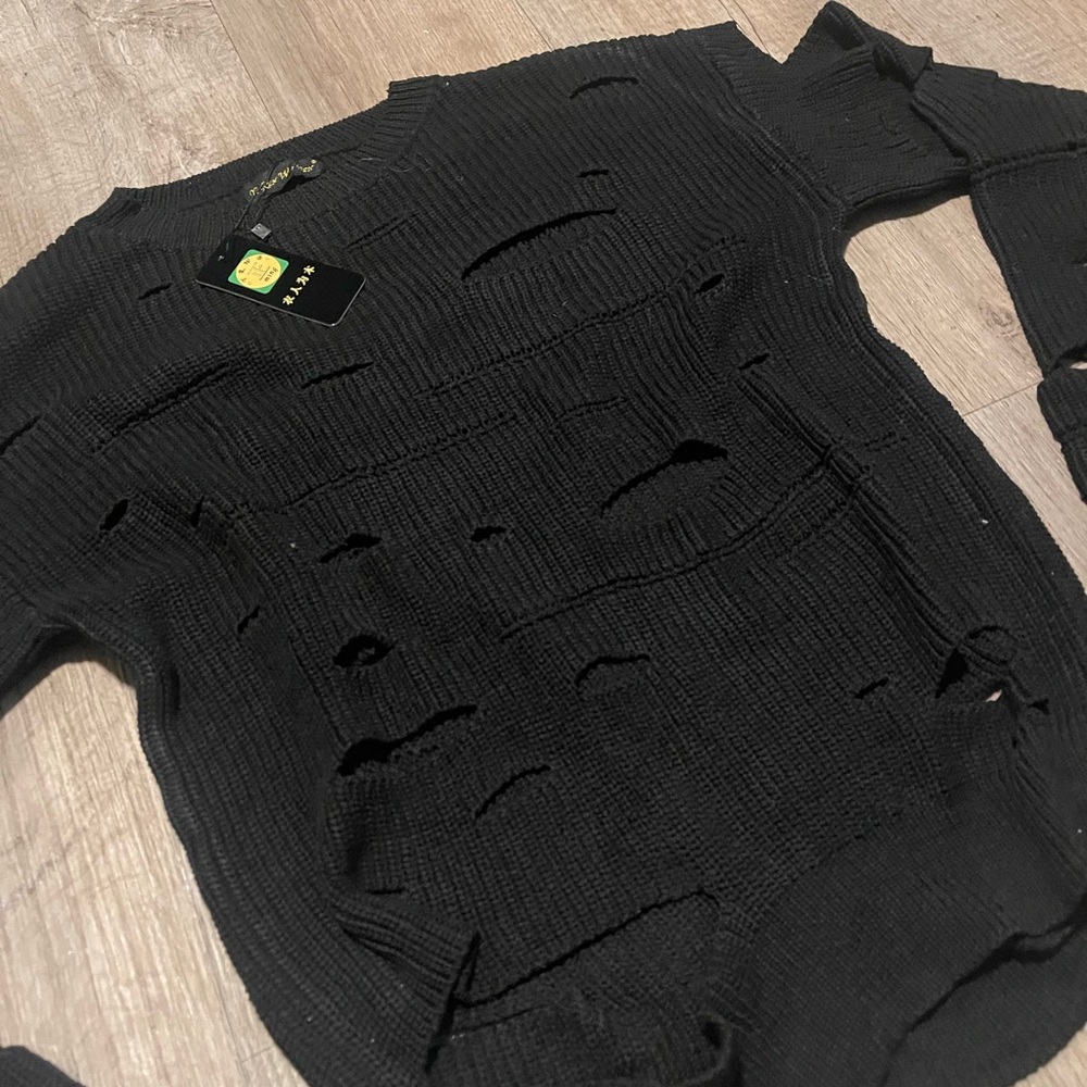 Sweater - Picture 2 of 2